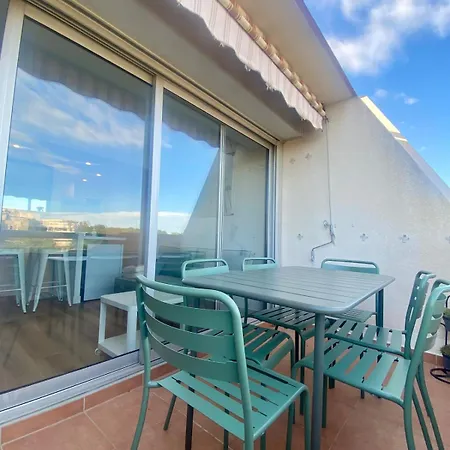 Beautiful Private Rooftop With Sea View 4 People Apartment Saint-Raphael (Var)