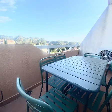 Beautiful Private Rooftop With Sea View 4 People Apartment